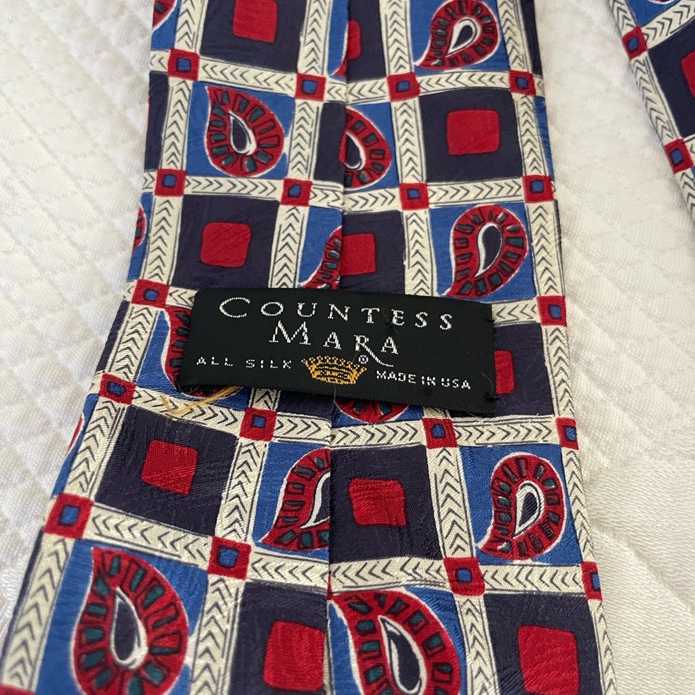 Vintage Countess Mara Silk Tie with Red and Blue Pattern